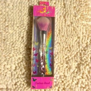 Paris Hilton Contour Brush